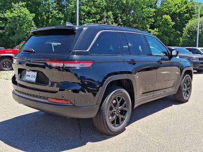 2026 Jeep Grand Cherokee GRAND CHEROKEE LAREDO ALTITUDE 4X4