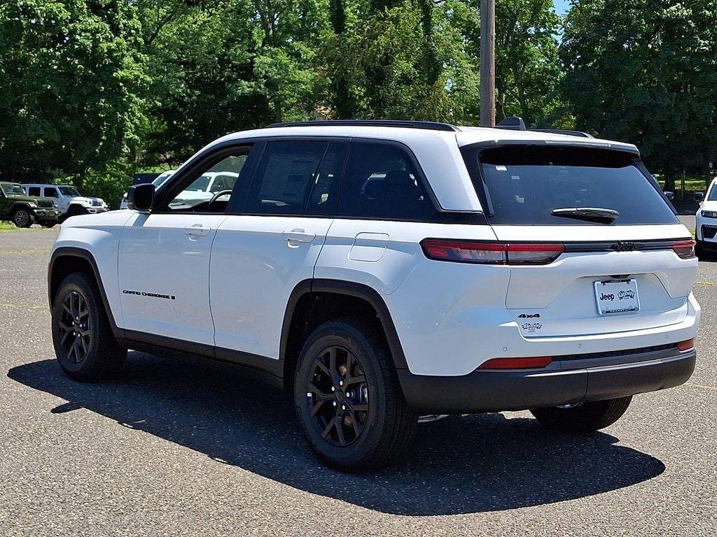 2026 Jeep Grand Cherokee GRAND CHEROKEE LAREDO ALTITUDE 4X4
