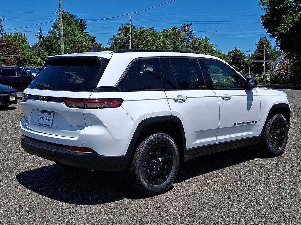 2026 Jeep Grand Cherokee GRAND CHEROKEE LAREDO ALTITUDE 4X4