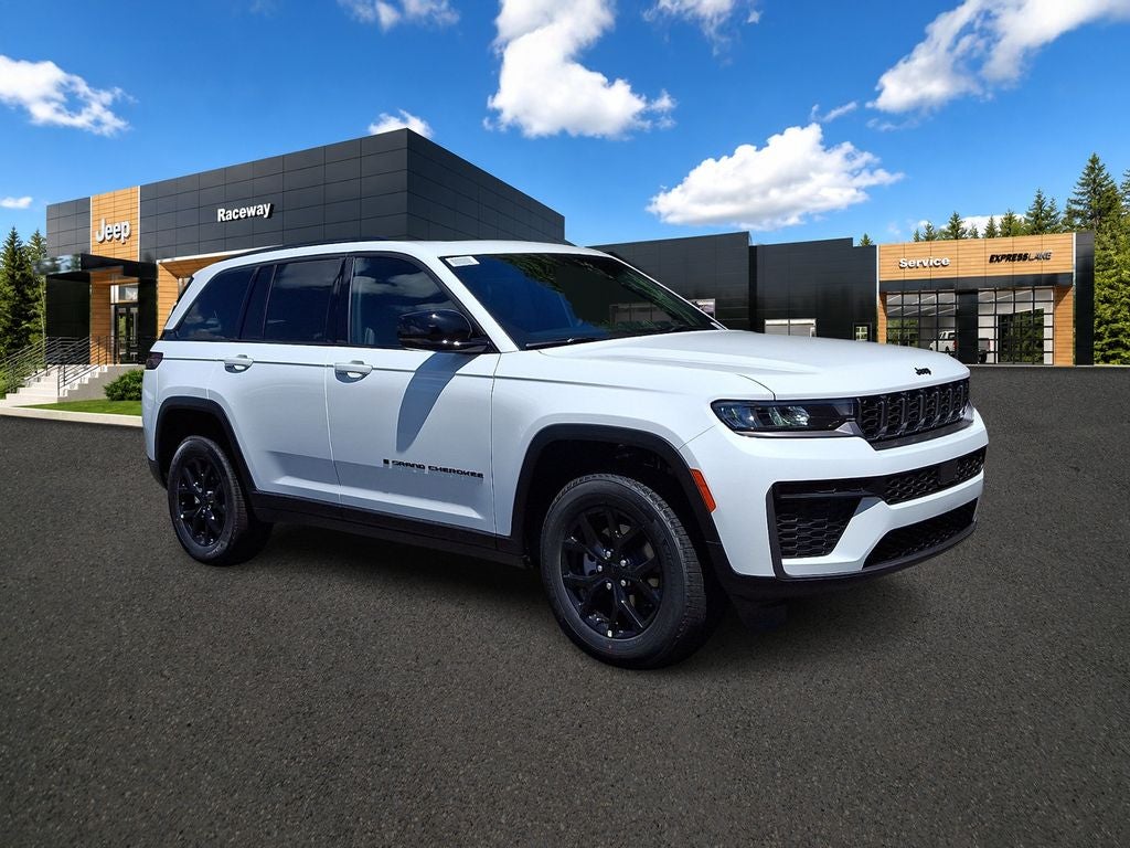 2026 Jeep Grand Cherokee Laredo Altitude 4x4's photo