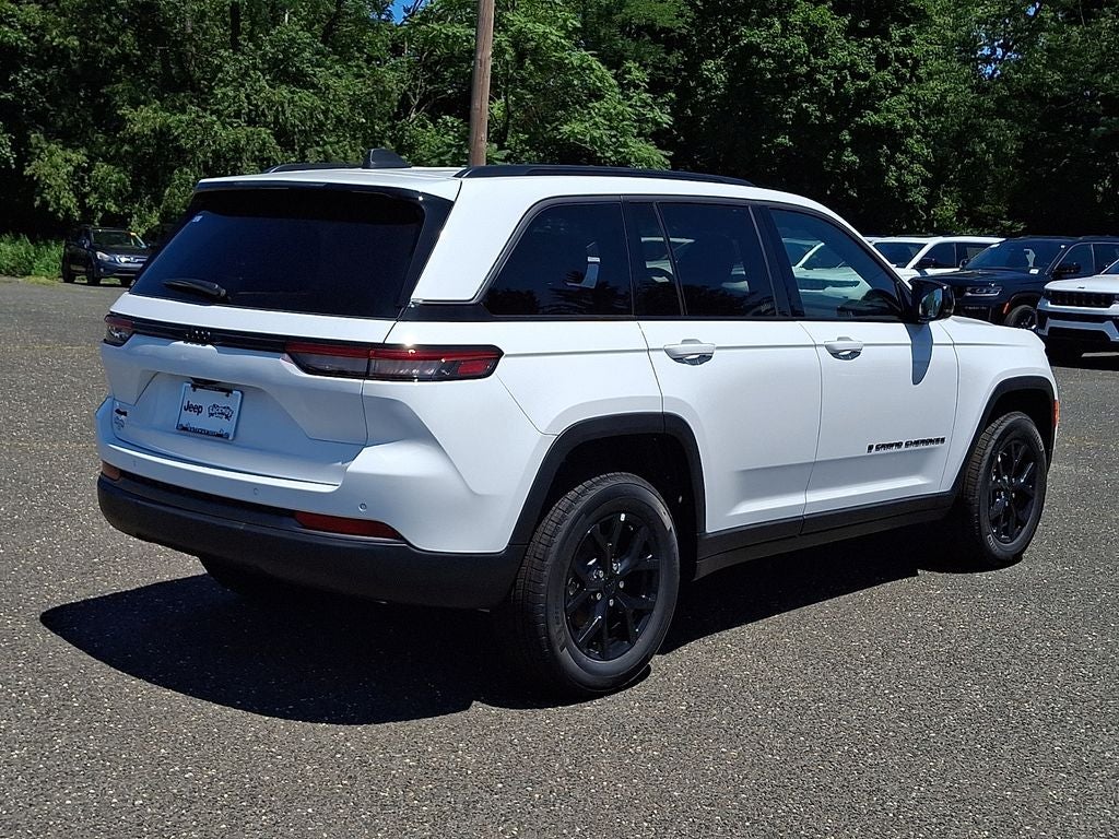 2026 Jeep Grand Cherokee GRAND CHEROKEE LAREDO ALTITUDE 4X4
