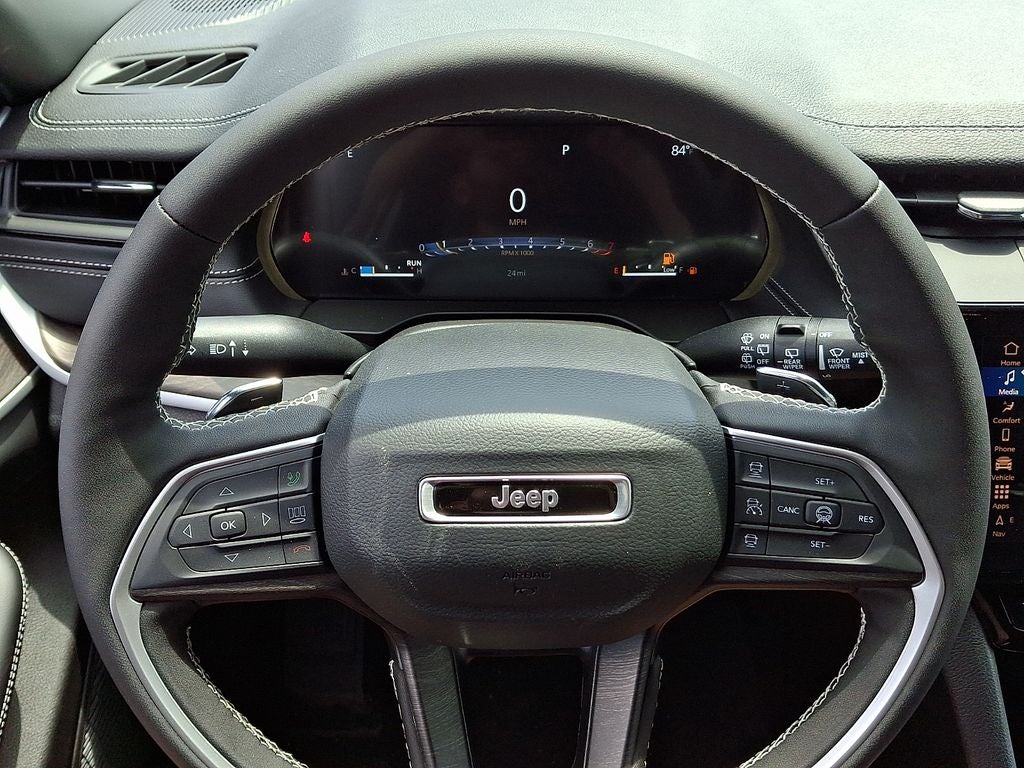 2026 Jeep Grand Cherokee GRAND CHEROKEE LAREDO ALTITUDE 4X4