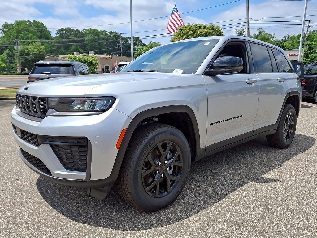 2026 Jeep Grand Cherokee GRAND CHEROKEE LAREDO ALTITUDE 4X4