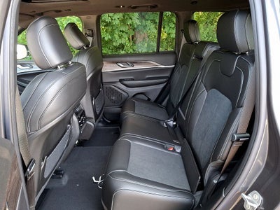 2026 Jeep Grand Cherokee GRAND CHEROKEE LAREDO ALTITUDE 4X4