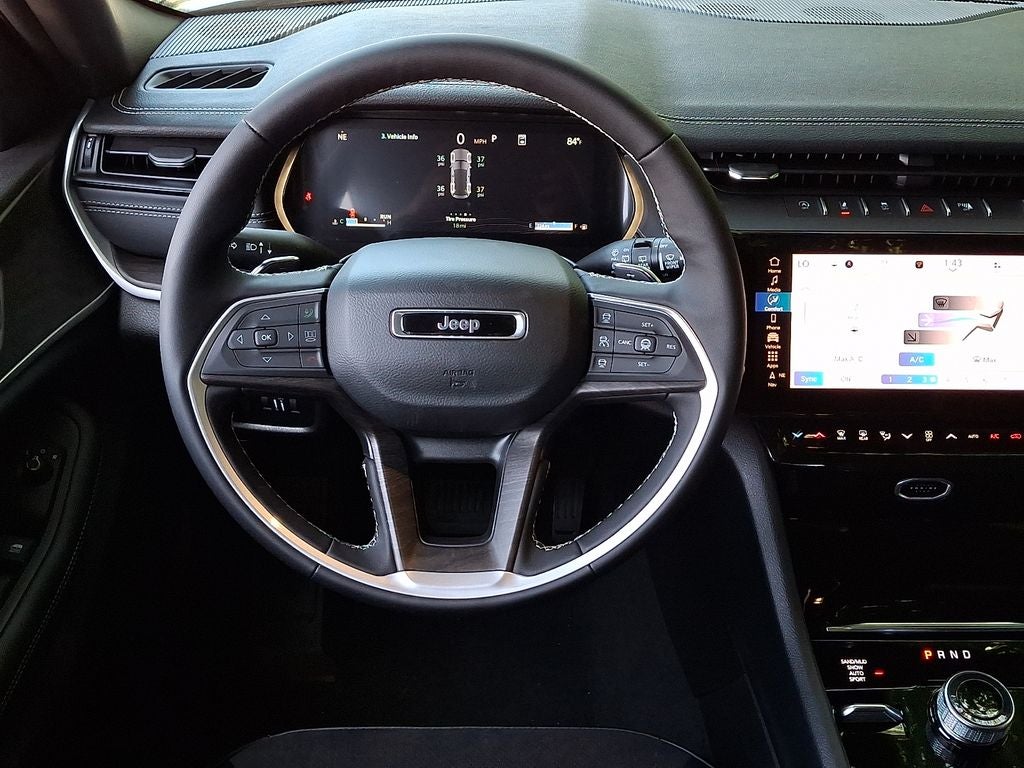 2026 Jeep Grand Cherokee GRAND CHEROKEE LAREDO ALTITUDE 4X4