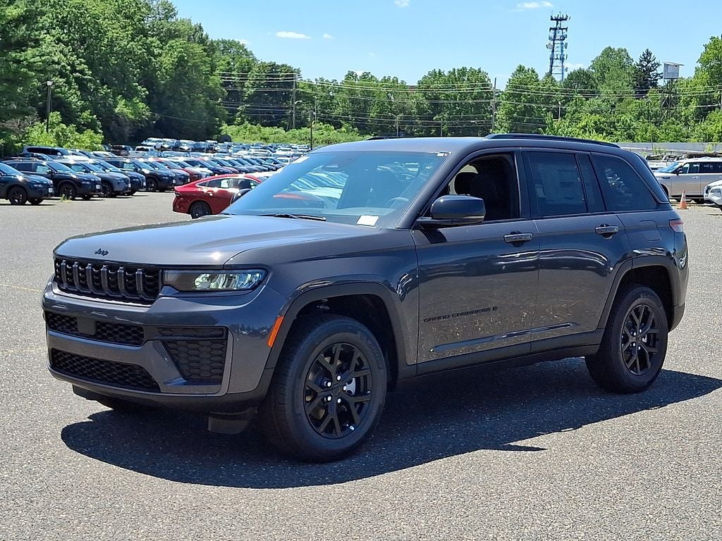 2026 Jeep Grand Cherokee GRAND CHEROKEE LAREDO ALTITUDE 4X4