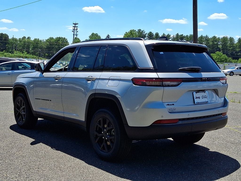 2026 Jeep Grand Cherokee GRAND CHEROKEE LAREDO ALTITUDE 4X4