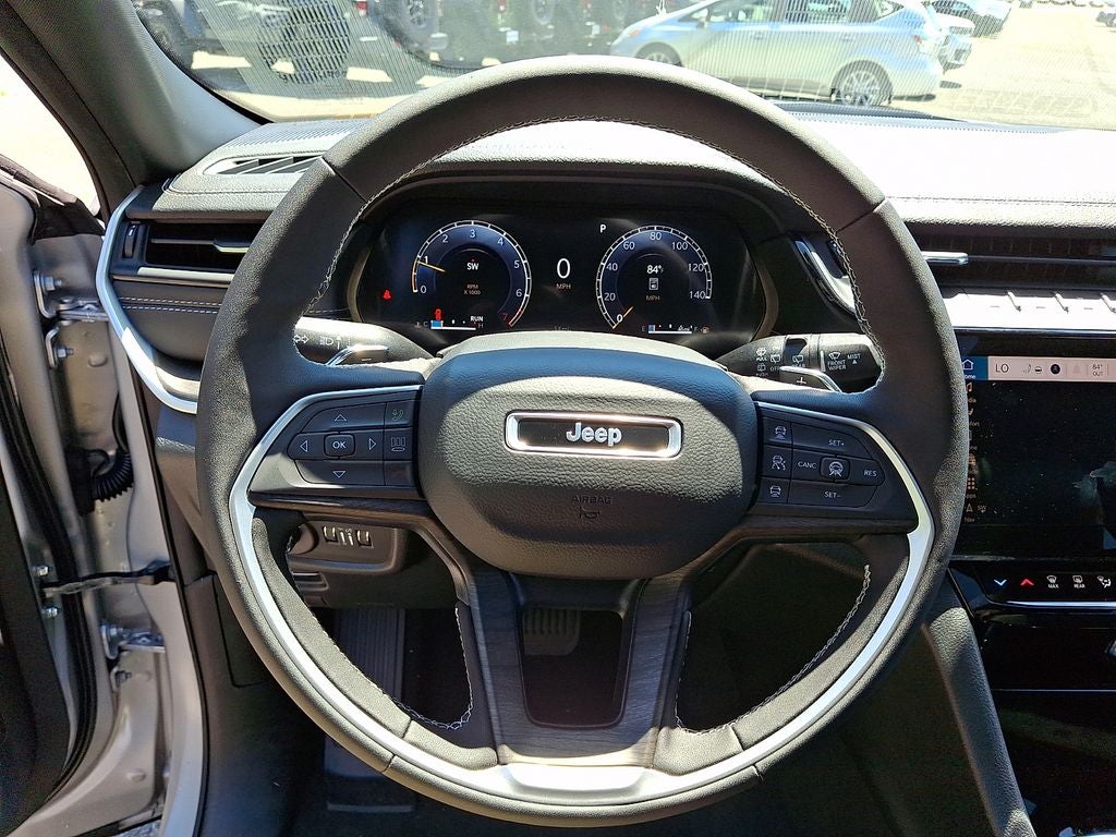 2026 Jeep Grand Cherokee GRAND CHEROKEE LAREDO ALTITUDE 4X4