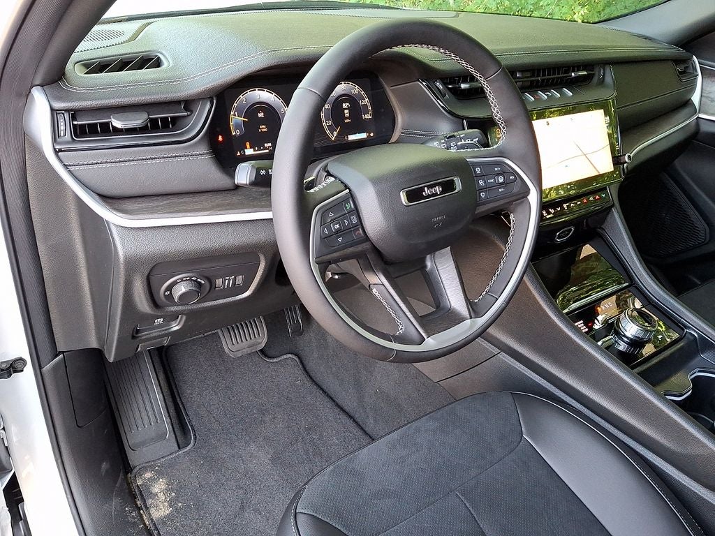2026 Jeep Grand Cherokee GRAND CHEROKEE LAREDO ALTITUDE 4X4