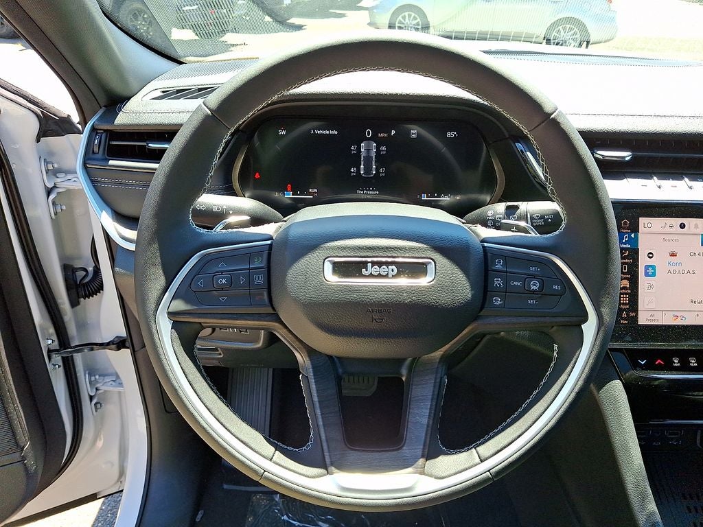 2026 Jeep Grand Cherokee GRAND CHEROKEE LAREDO ALTITUDE 4X4