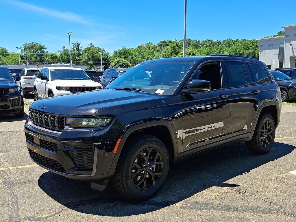 2026 Jeep Grand Cherokee GRAND CHEROKEE LAREDO ALTITUDE 4X4