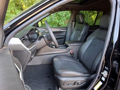 2026 Jeep Grand Cherokee GRAND CHEROKEE LAREDO ALTITUDE 4X4