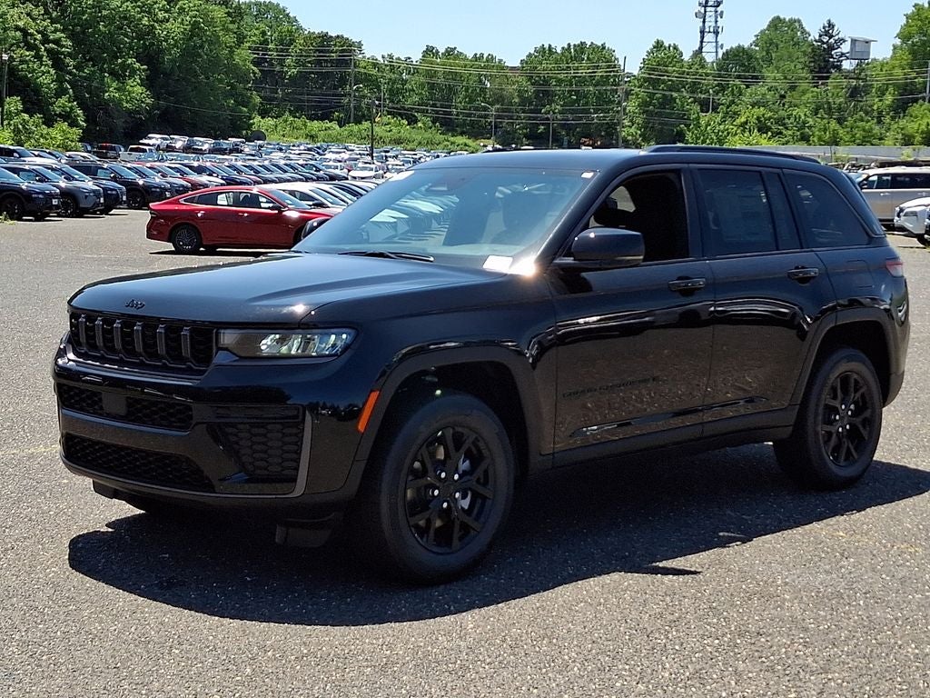 2026 Jeep Grand Cherokee GRAND CHEROKEE LAREDO ALTITUDE 4X4