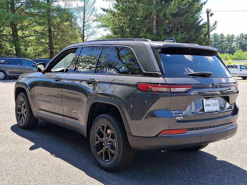 2026 Jeep Grand Cherokee GRAND CHEROKEE LAREDO ALTITUDE 4X4