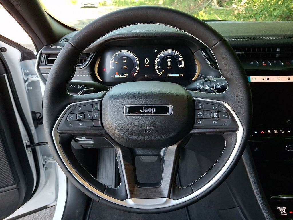 2026 Jeep Grand Cherokee GRAND CHEROKEE LAREDO ALTITUDE 4X4