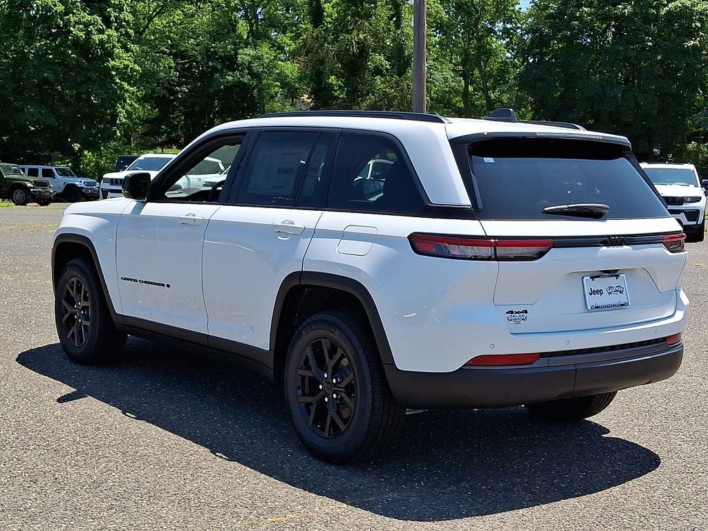 2026 Jeep Grand Cherokee GRAND CHEROKEE LAREDO ALTITUDE 4X4