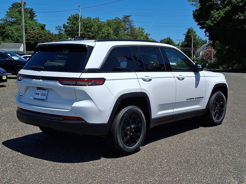 2026 Jeep Grand Cherokee GRAND CHEROKEE LAREDO ALTITUDE 4X4