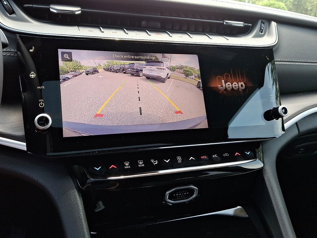 2026 Jeep Grand Cherokee GRAND CHEROKEE L LAREDO ALTITUDE 4X4