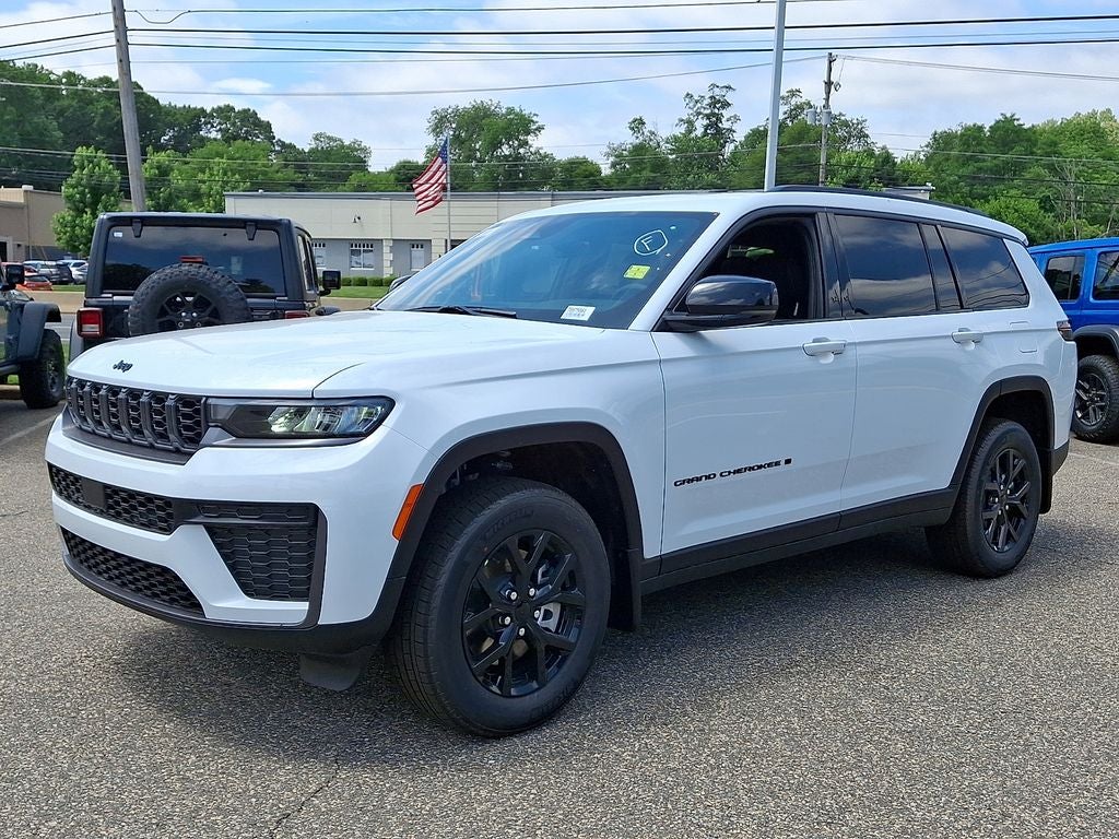 2026 Jeep Grand Cherokee GRAND CHEROKEE L LAREDO ALTITUDE 4X4