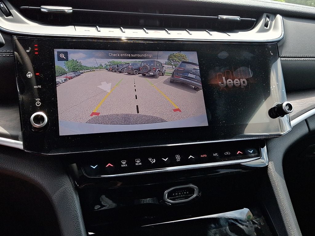 2026 Jeep Grand Cherokee GRAND CHEROKEE L LAREDO ALTITUDE 4X4