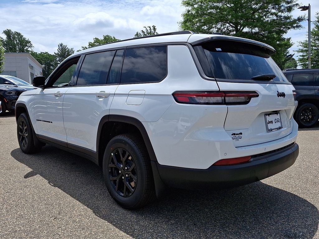 2026 Jeep Grand Cherokee GRAND CHEROKEE L LAREDO ALTITUDE 4X4