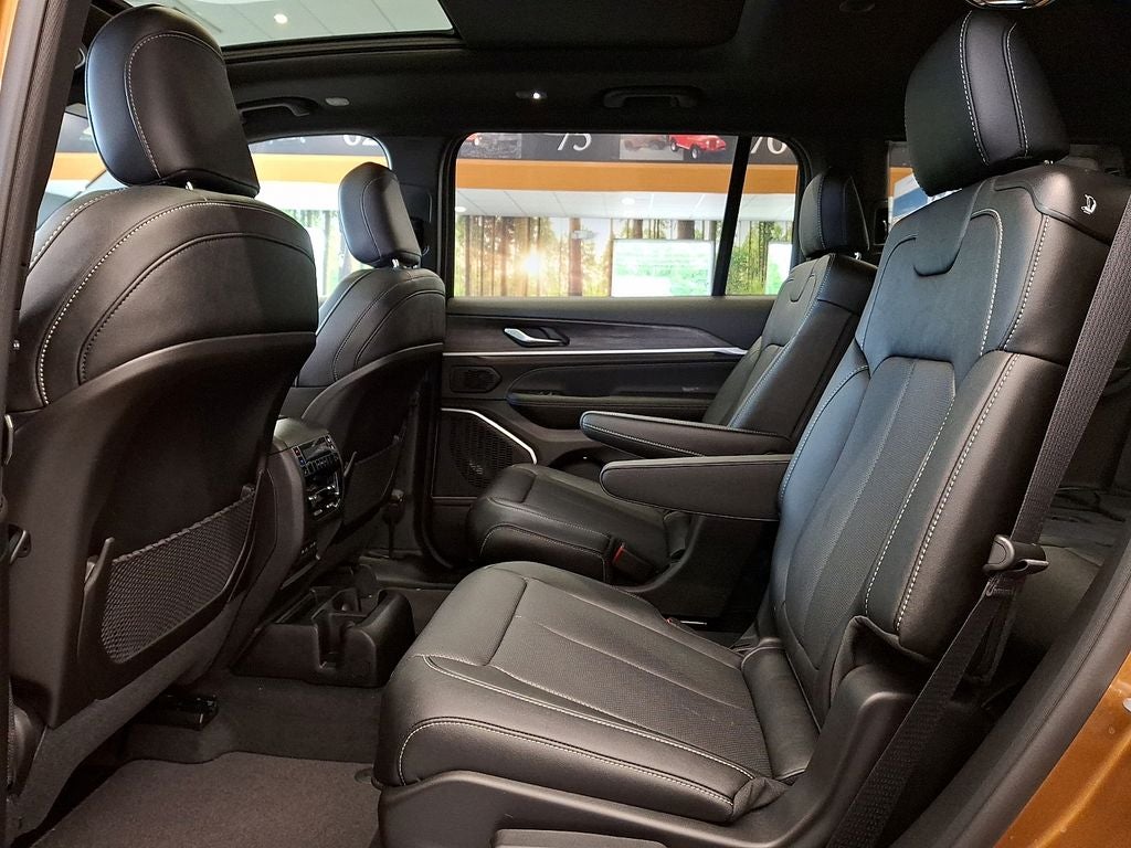 2026 Jeep Grand Cherokee GRAND CHEROKEE L LIMITED RESERVE 4X4
