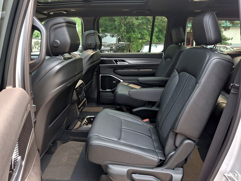 2026 Jeep Grand Wagoneer GRAND WAGONEER LIMITED ALTITUDE 4X4