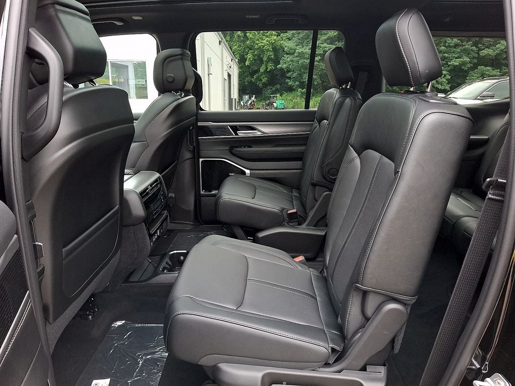 2026 Jeep Grand Wagoneer GRAND WAGONEER LIMITED ALTITUDE 4X4