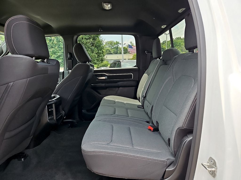 2024 RAM 1500 Big Horn Crew Cab 4x4 5'7' Box