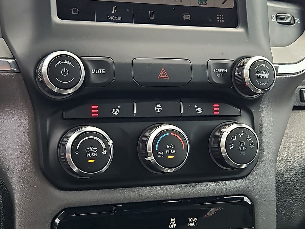 2024 RAM 1500 Big Horn Crew Cab 4x4 5'7' Box
