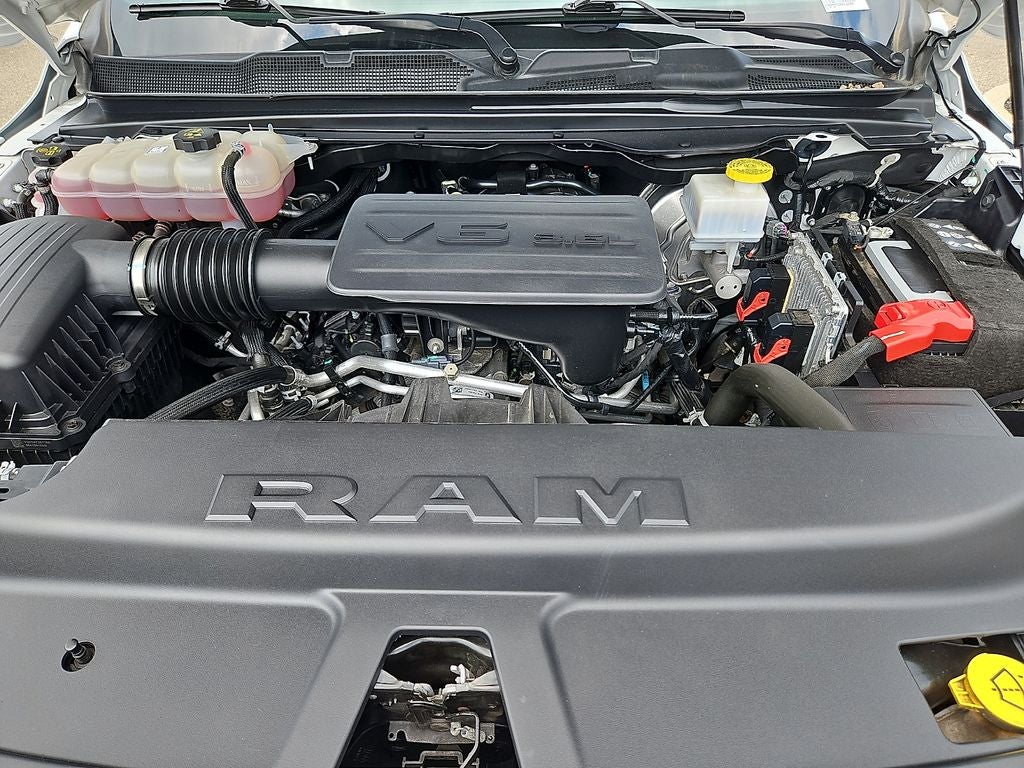 2024 RAM 1500 Big Horn Crew Cab 4x4 5'7' Box