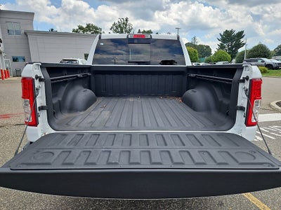 2024 RAM 1500 Big Horn Crew Cab 4x4 5'7' Box