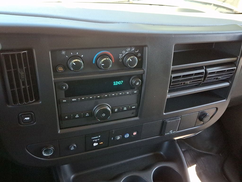 2024 Chevrolet Express 2500 Work Van Cargo