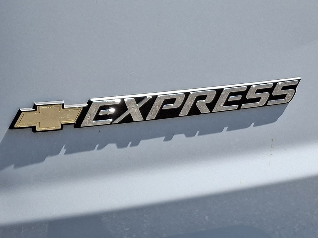 2024 Chevrolet Express 2500 Work Van Cargo