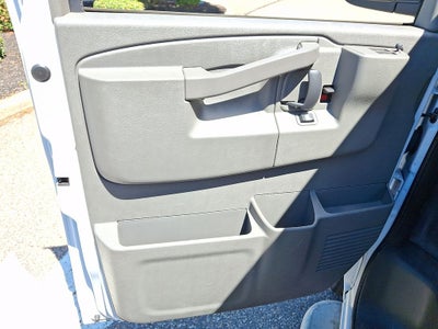 2024 Chevrolet Express 2500 Work Van Cargo