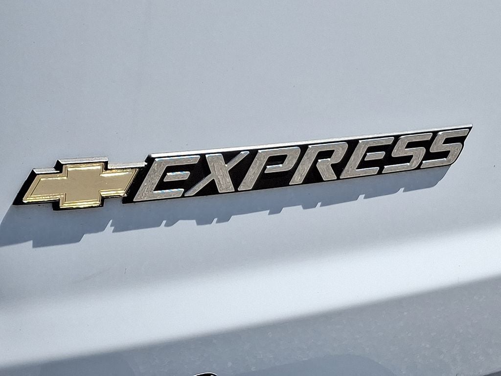 2024 Chevrolet Express 2500 Work Van Cargo