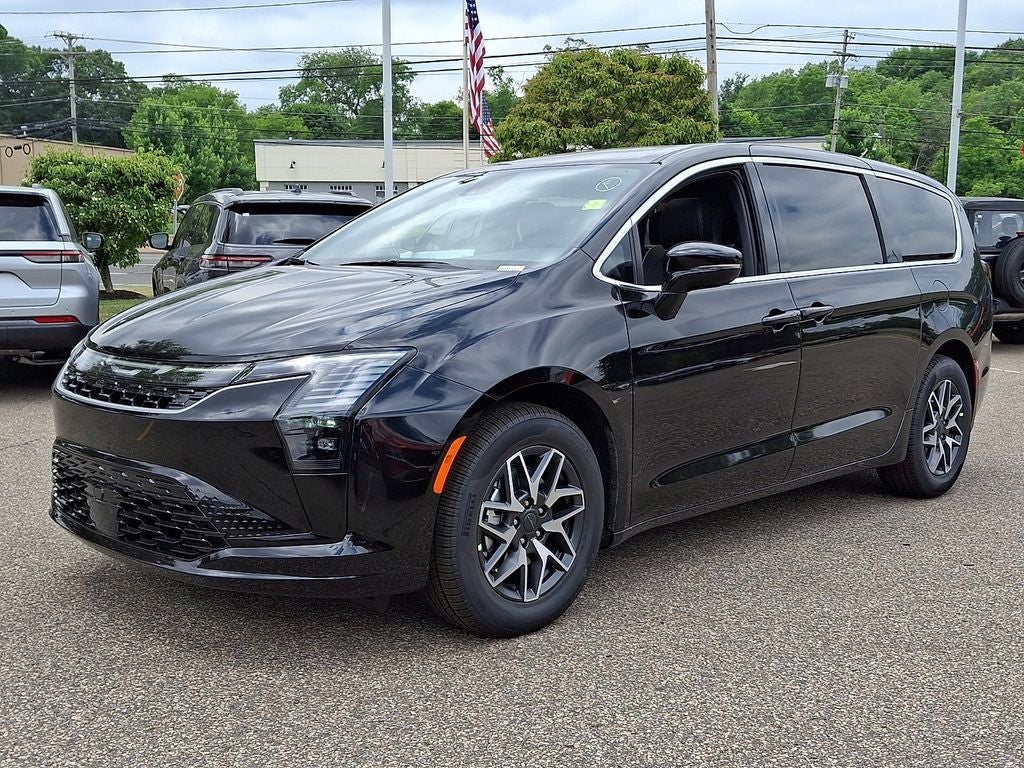 2027 Chrysler Pacifica PACIFICA LIMITED