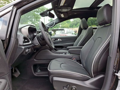 2027 Chrysler Pacifica PACIFICA LIMITED