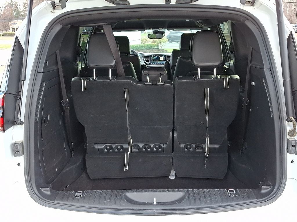 2024 Chrysler Pacifica Hybrid Select