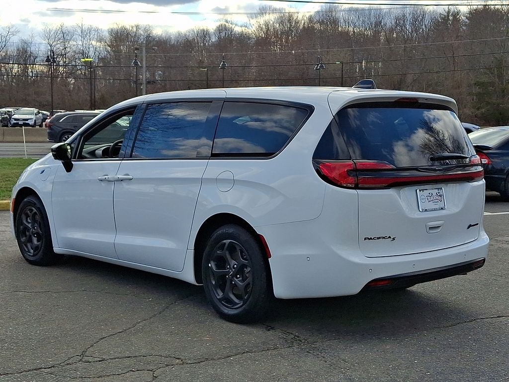 2024 Chrysler Pacifica Hybrid Select