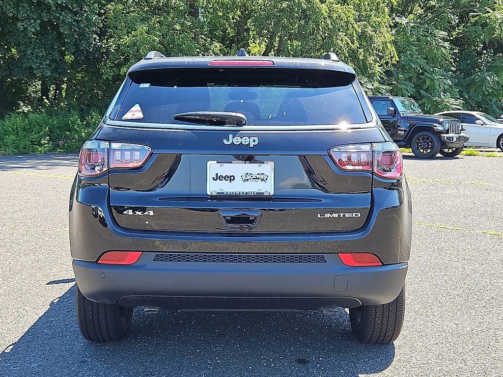 2026 Jeep Compass COMPASS LIMITED 4X4
