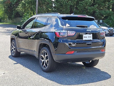 2026 Jeep Compass COMPASS LIMITED 4X4