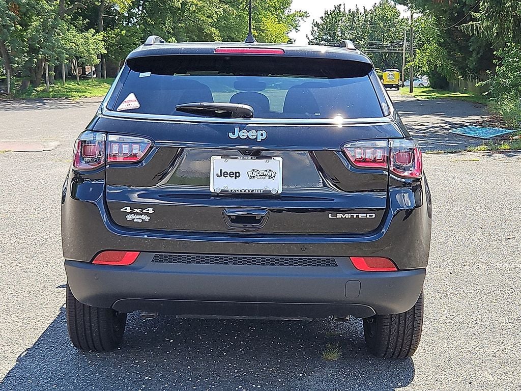 2026 Jeep Compass COMPASS LIMITED 4X4