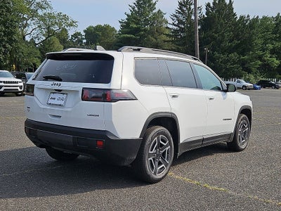 2026 Jeep Cherokee CHEROKEE LAREDO 4X4