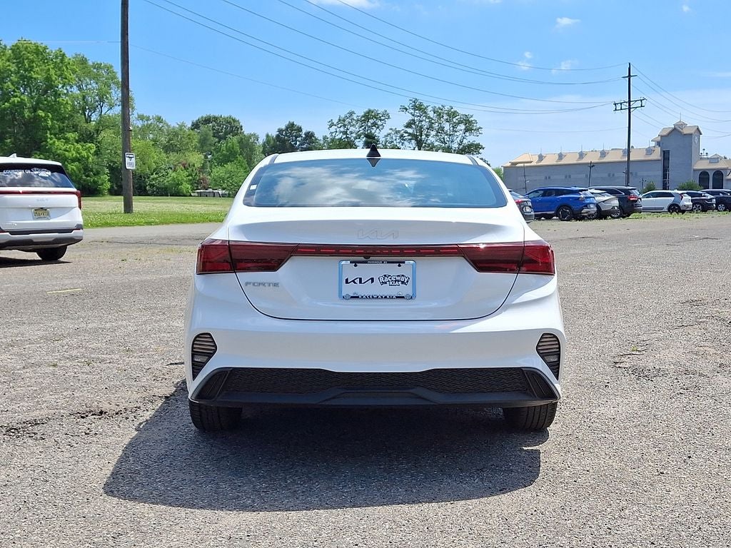 2022 Kia Forte LXS