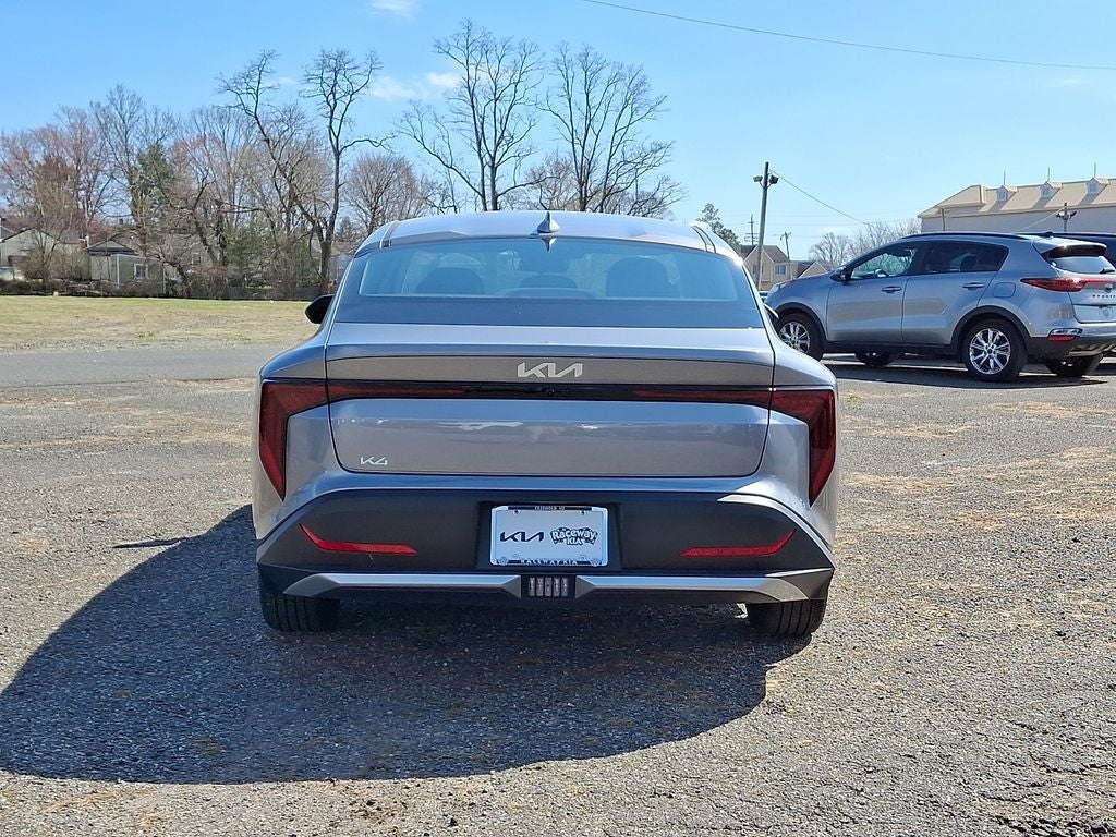 2025 Kia K4 LXS