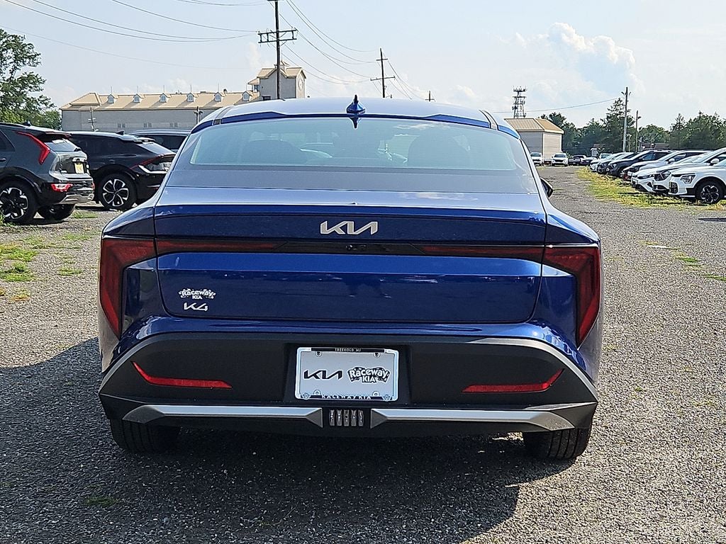 2025 Kia K4 LXS
