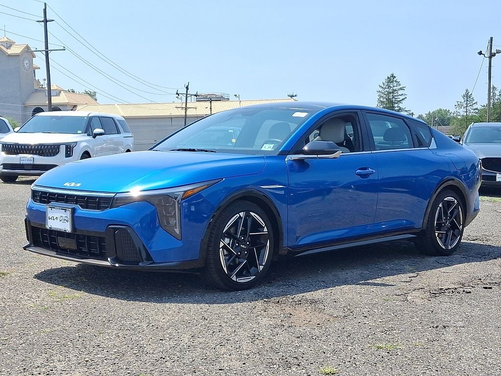 2025 Kia K4 GT-Line