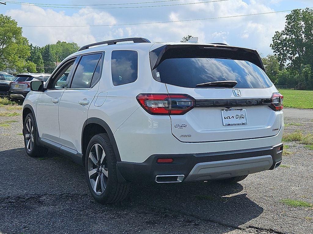 2023 Honda Pilot AWD Touring