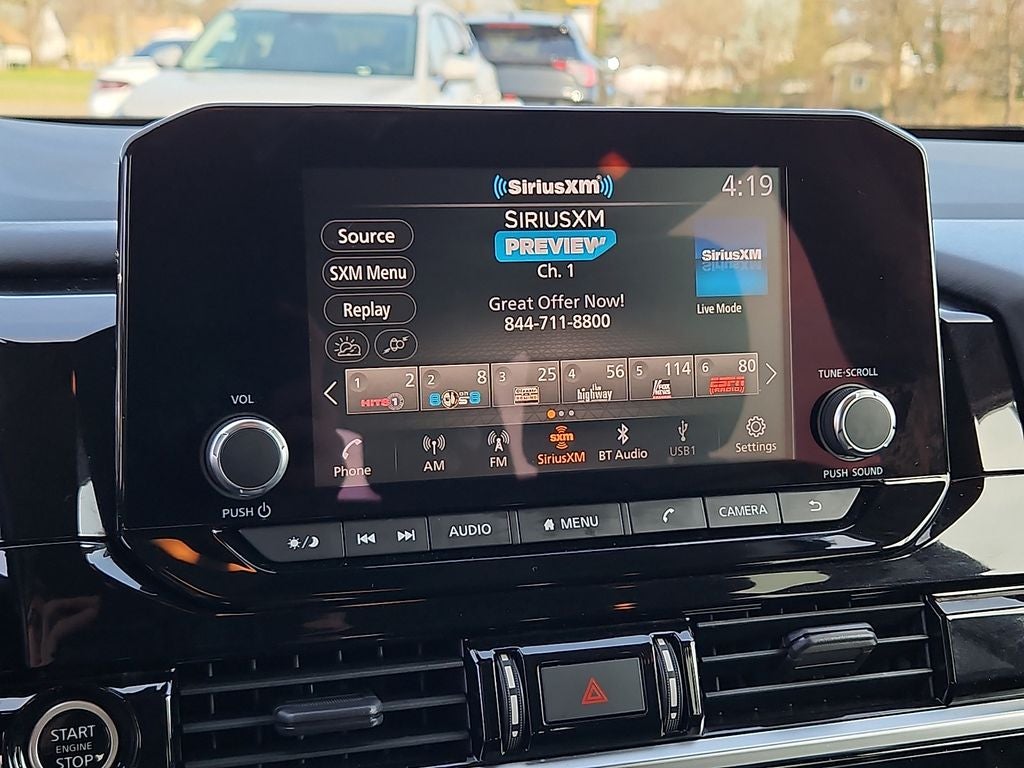 2022 Nissan Pathfinder SV